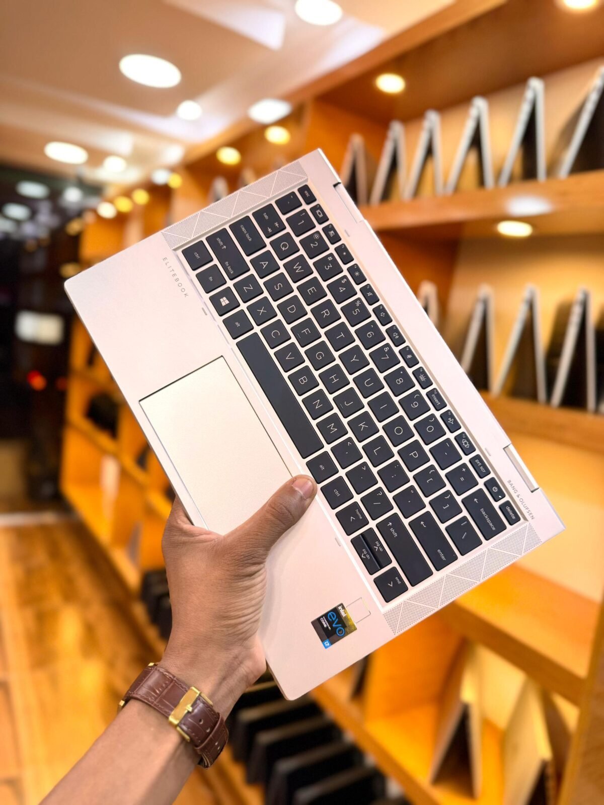 HP EliteBook x360 830 G8 – 13.3 - Image 10